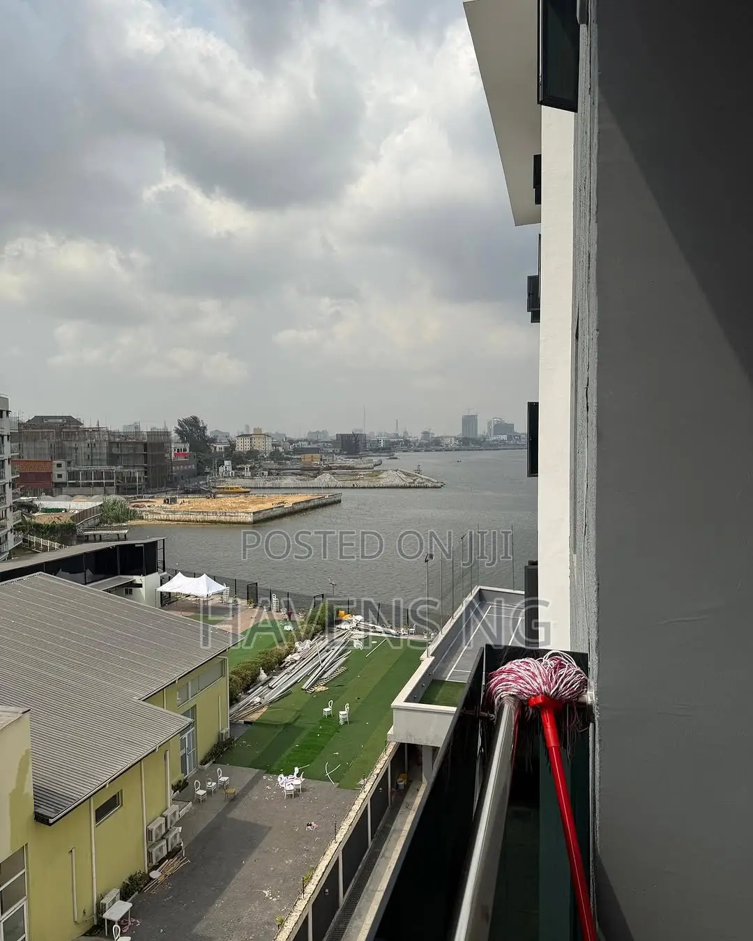 Luxury 1-Bedroom Waterfront Apartment in Lekki Phase 1