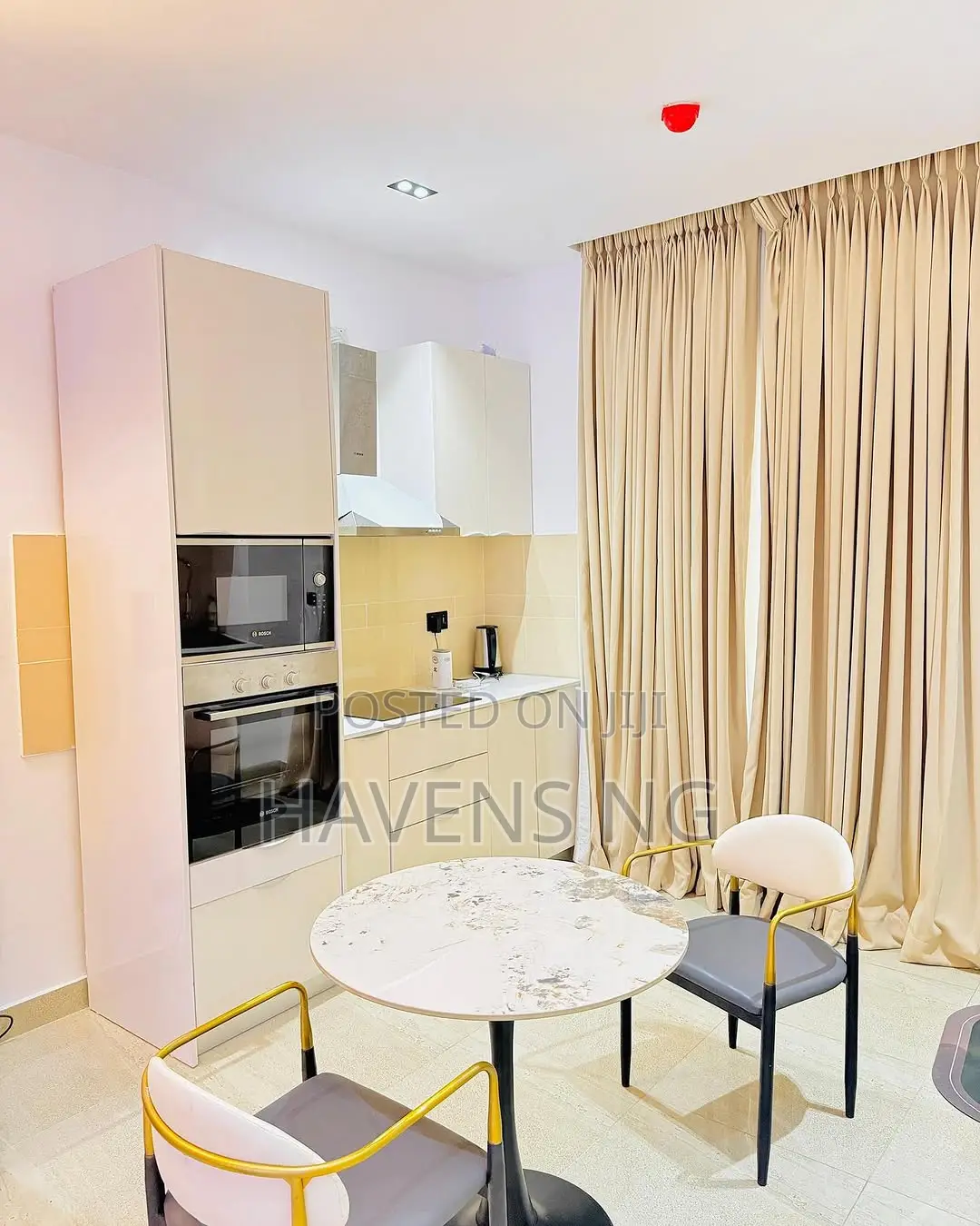 Luxury 1-Bedroom Waterfront Apartment in Lekki Phase 1