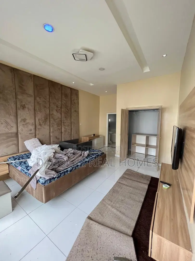 Well Maintain Serviced 3 Bedroom Terraced Duplex for Sale in Osapa london