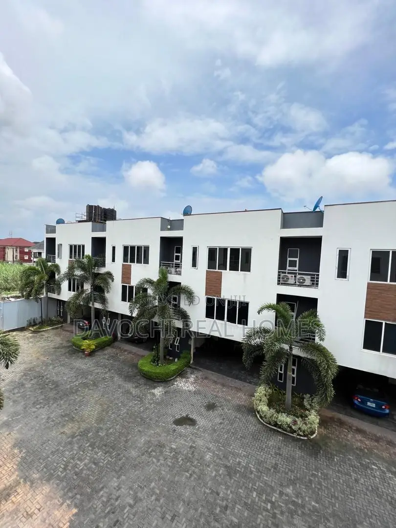 Well Maintain Serviced 3 Bedroom Terraced Duplex for Sale in Osapa london