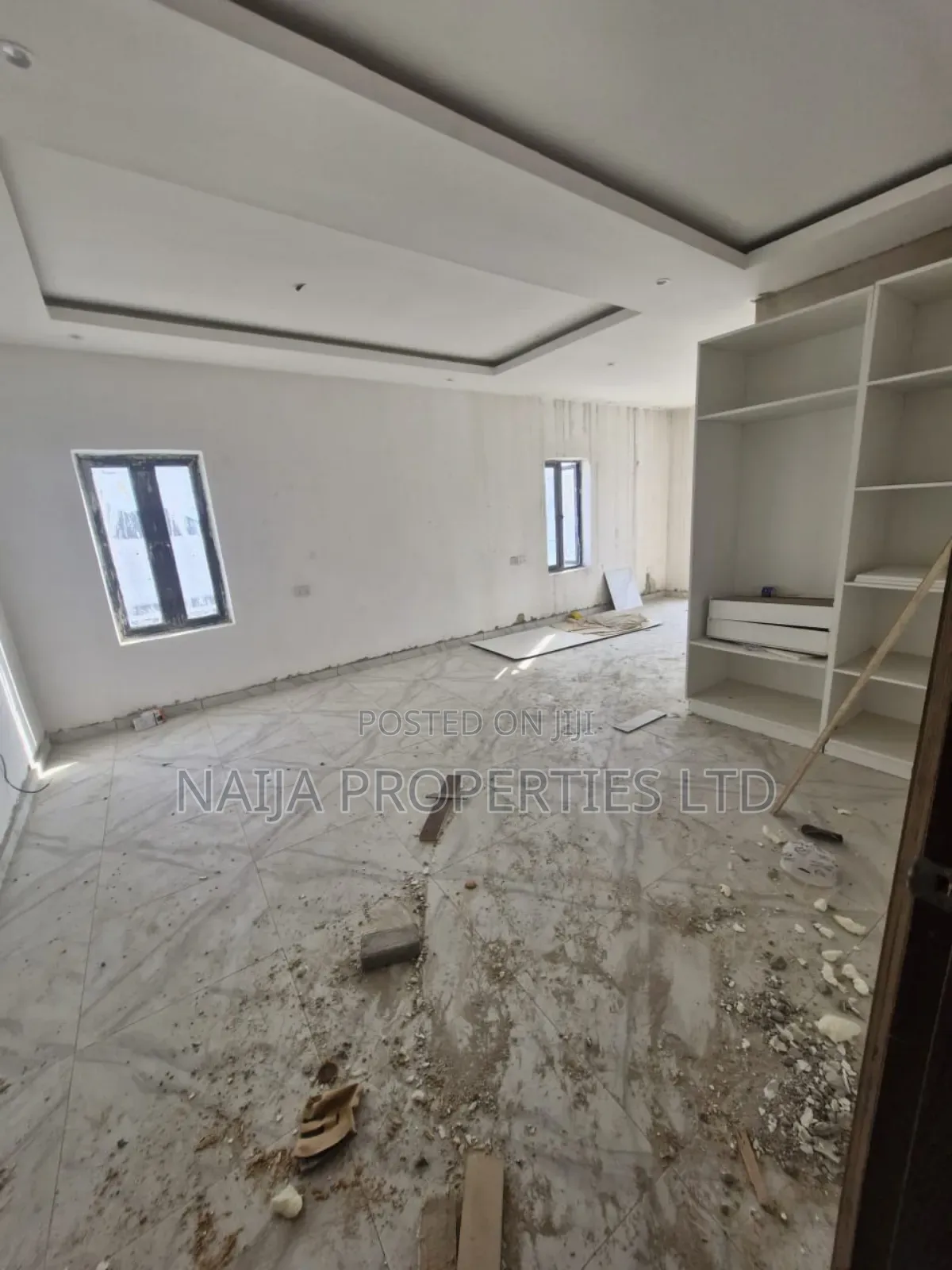 3bdrm Penthouse in Ikota Villa, Lekki for sale in Lekki