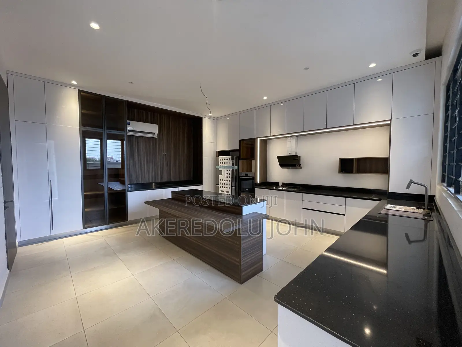 5bdrm Duplex in Katampe Extension for sale in Katampe Extension