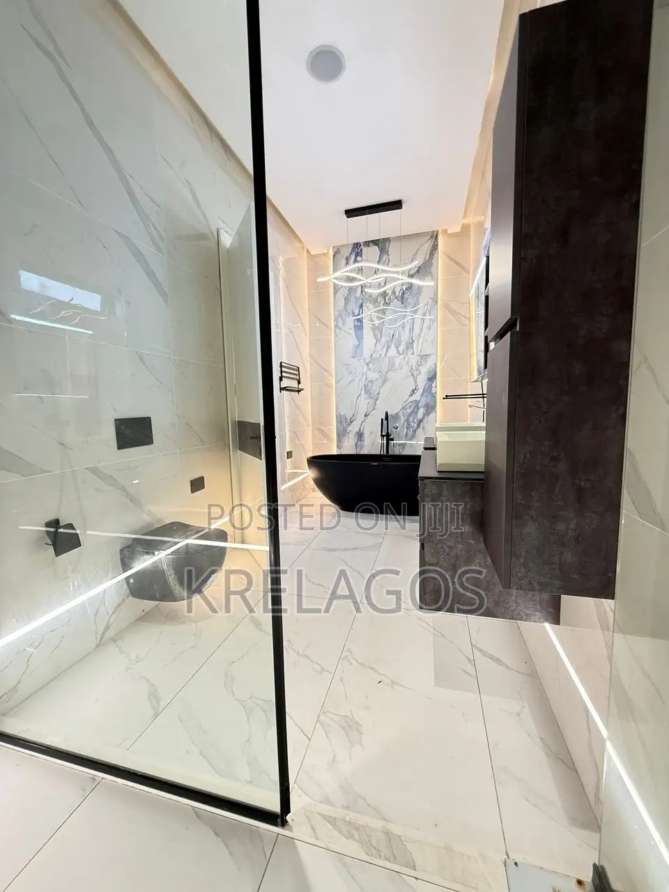 5bdrm Duplex in Ikota for sale in Ikota