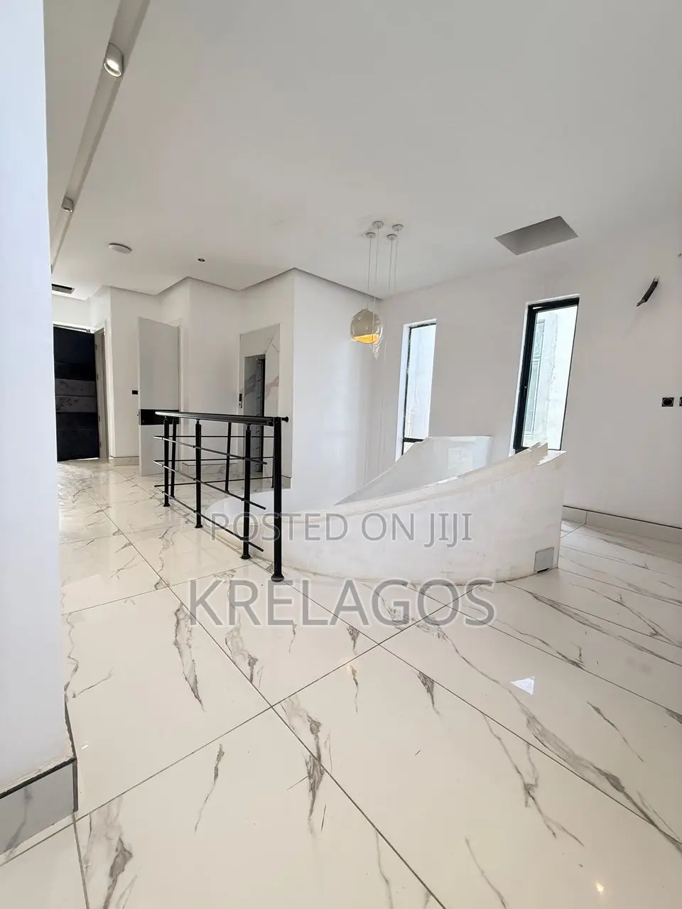 5bdrm Duplex in Ikota for sale in Ikota