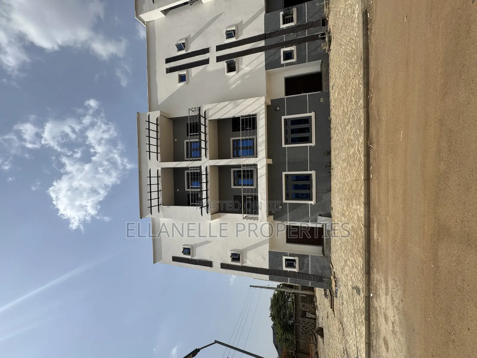 4bdrm Townhouse/Terrace in Dawaki for sale in Dawaki
