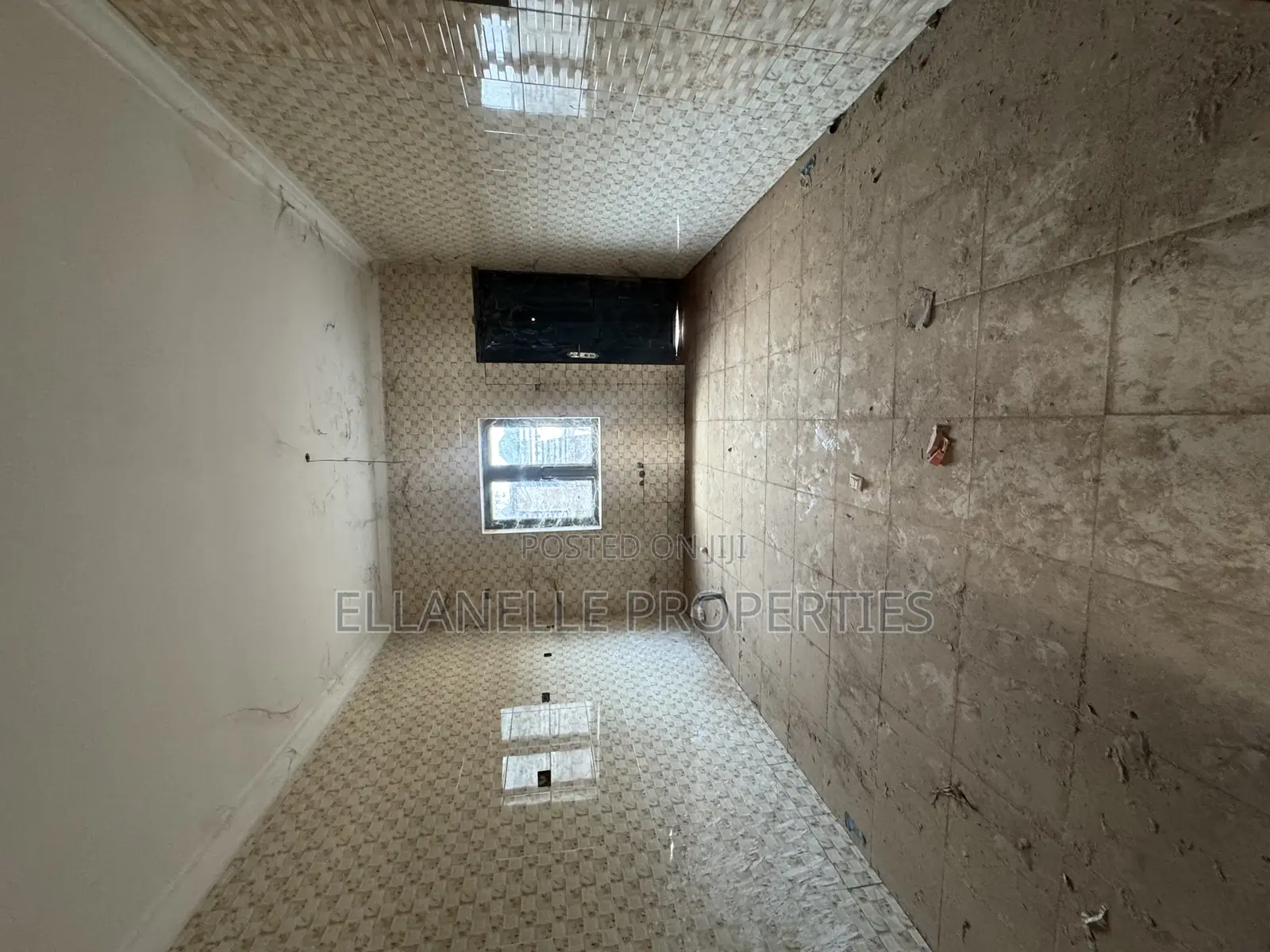 4bdrm Townhouse/Terrace in Dawaki for sale in Dawaki