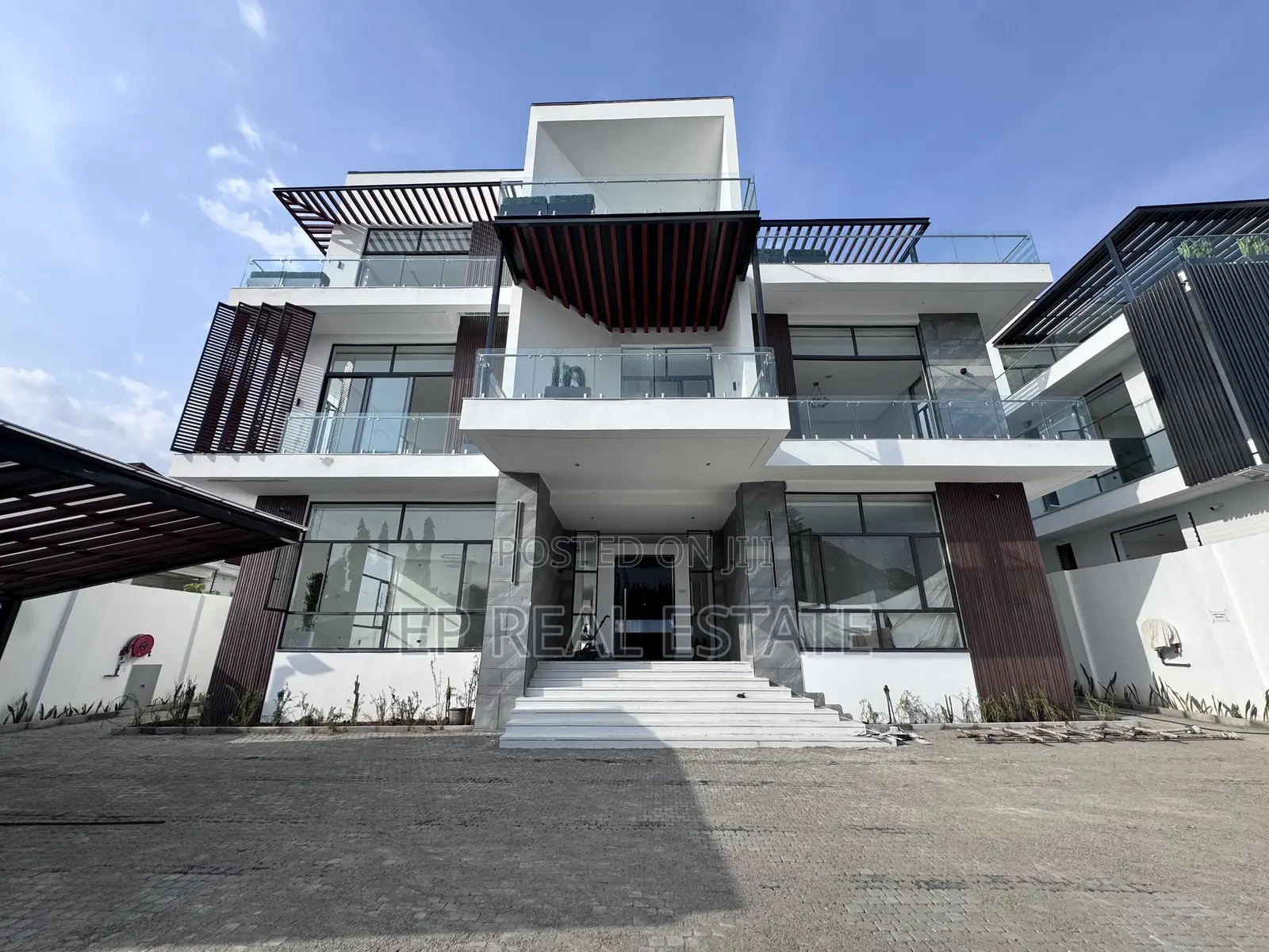 7bdrm Mansion in Asokoro for sale in Asokoro