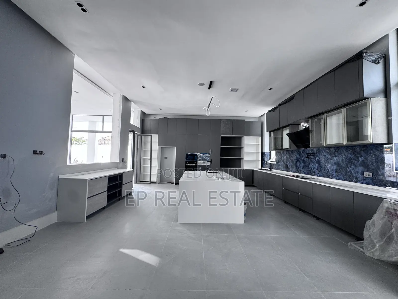 7bdrm Mansion in Asokoro for sale in Asokoro