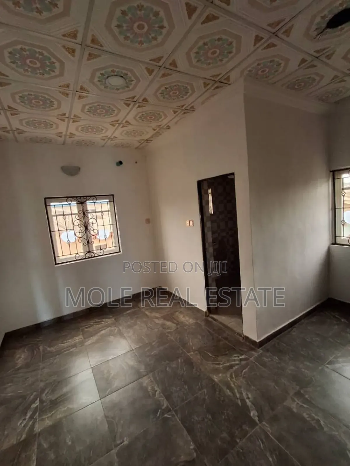 2bdrm Apartment in Baruwa for sale in Baruwa