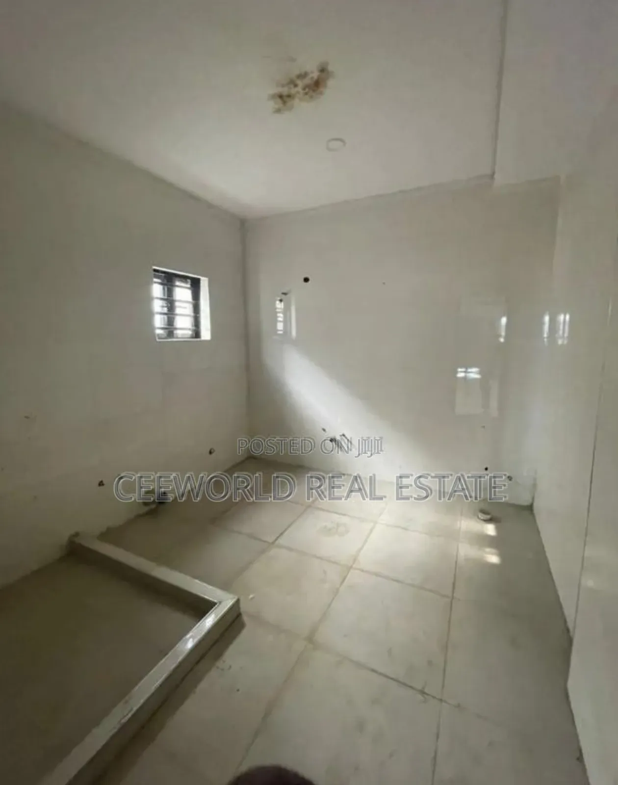 4bdrm Duplex in Carlton Gate Estate, Akobo for sale in Akobo