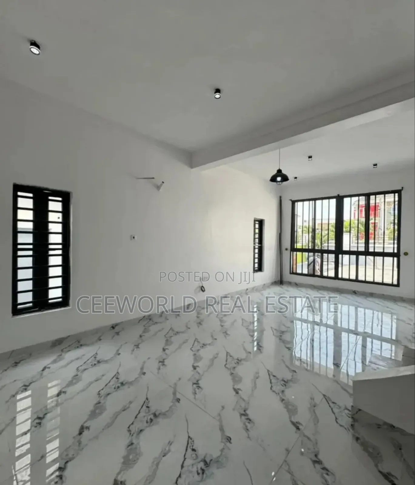 5bdrm Apartment in Carlton Gate Estate, Akobo for sale in Akobo