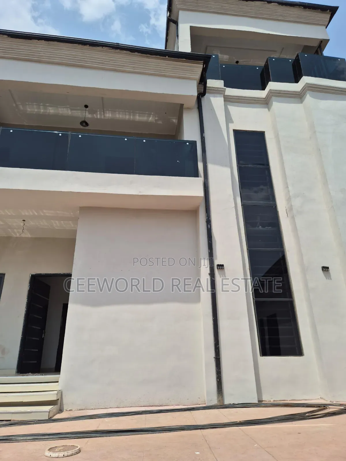 5bdrm Duplex in Adeosun Estate, for sale in Akobo