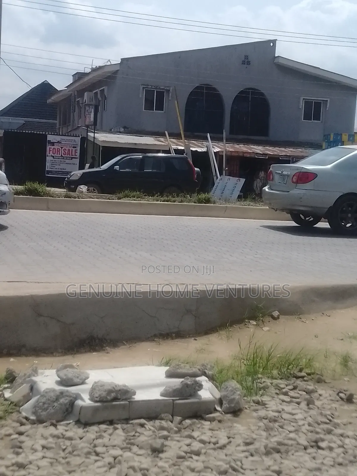 5bdrm Block of Flats in Agric for sale in Agric