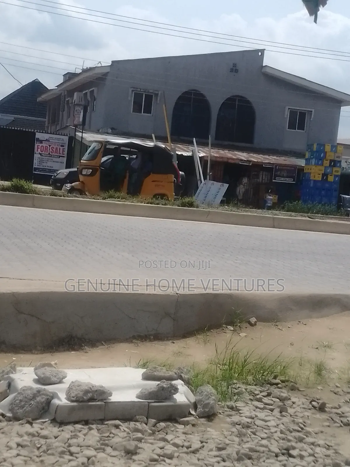 5bdrm Block of Flats in Agric for sale in Agric