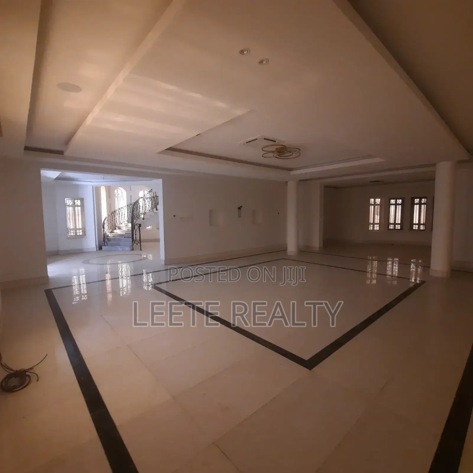 6bdrm Duplex in Katampe Extension for sale in Katampe Extension