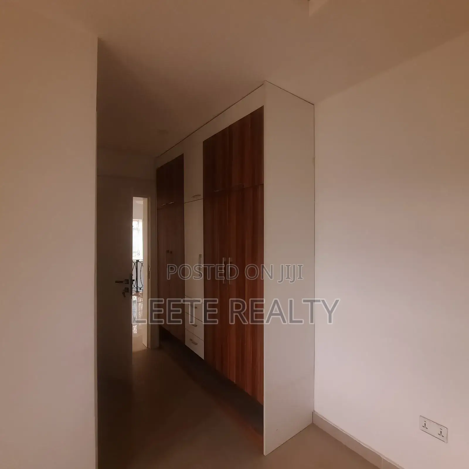 6bdrm Duplex in Katampe Extension for sale in Katampe Extension