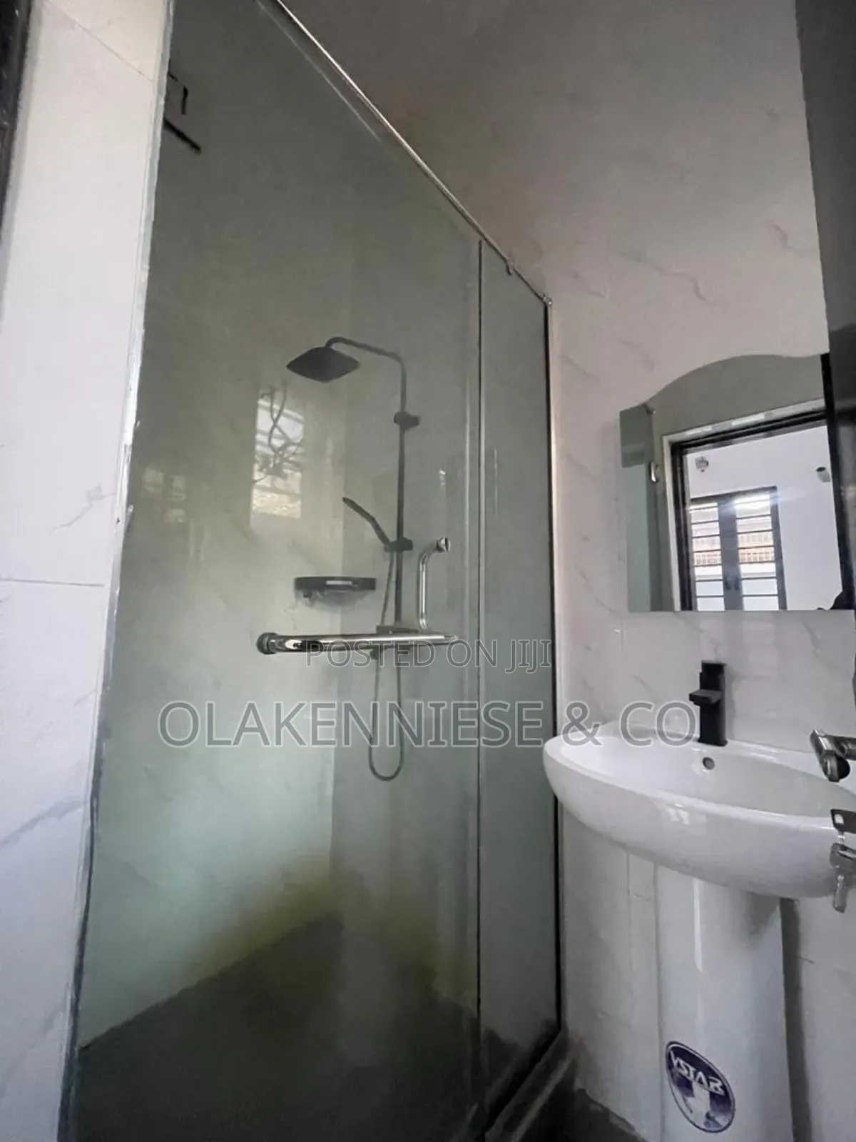 4bdrm Duplex in Ikeja Adeniyi Jones for sale in Adeniyi Jones