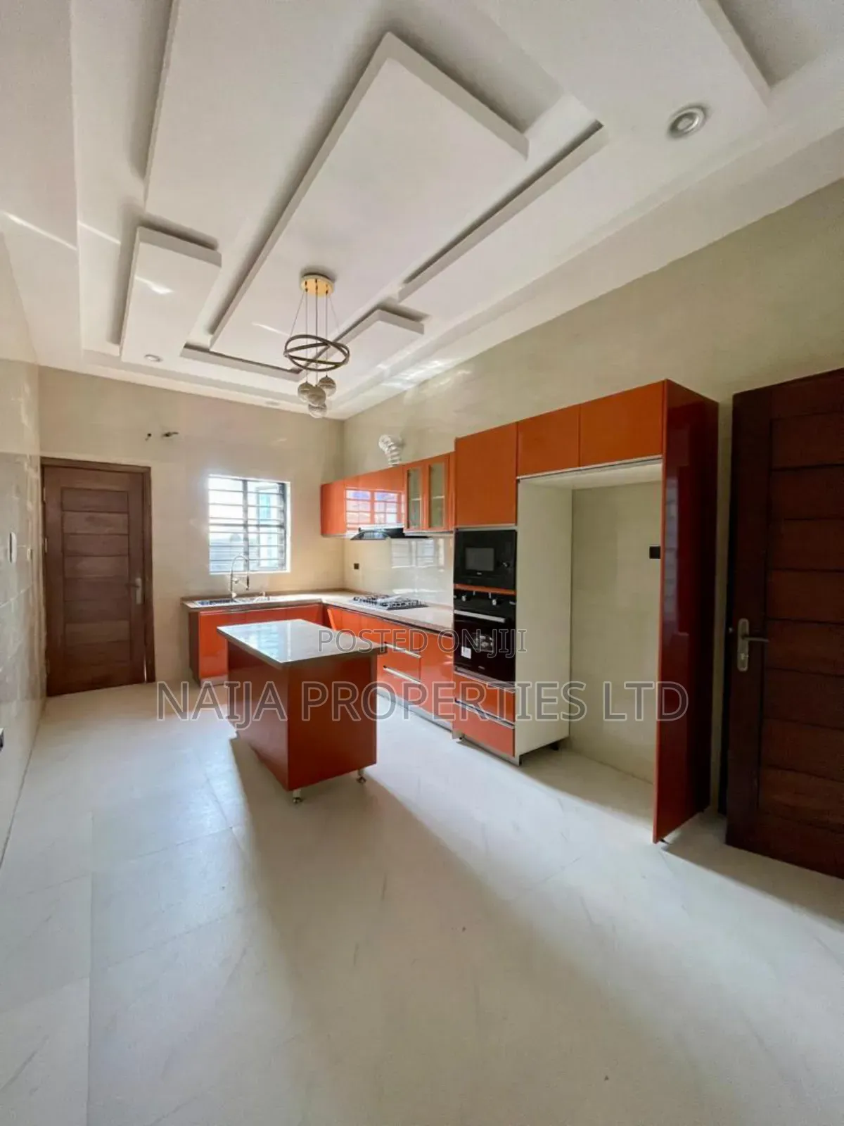 4bdrm Duplex in Ologolo, Lekki for sale in Lekki