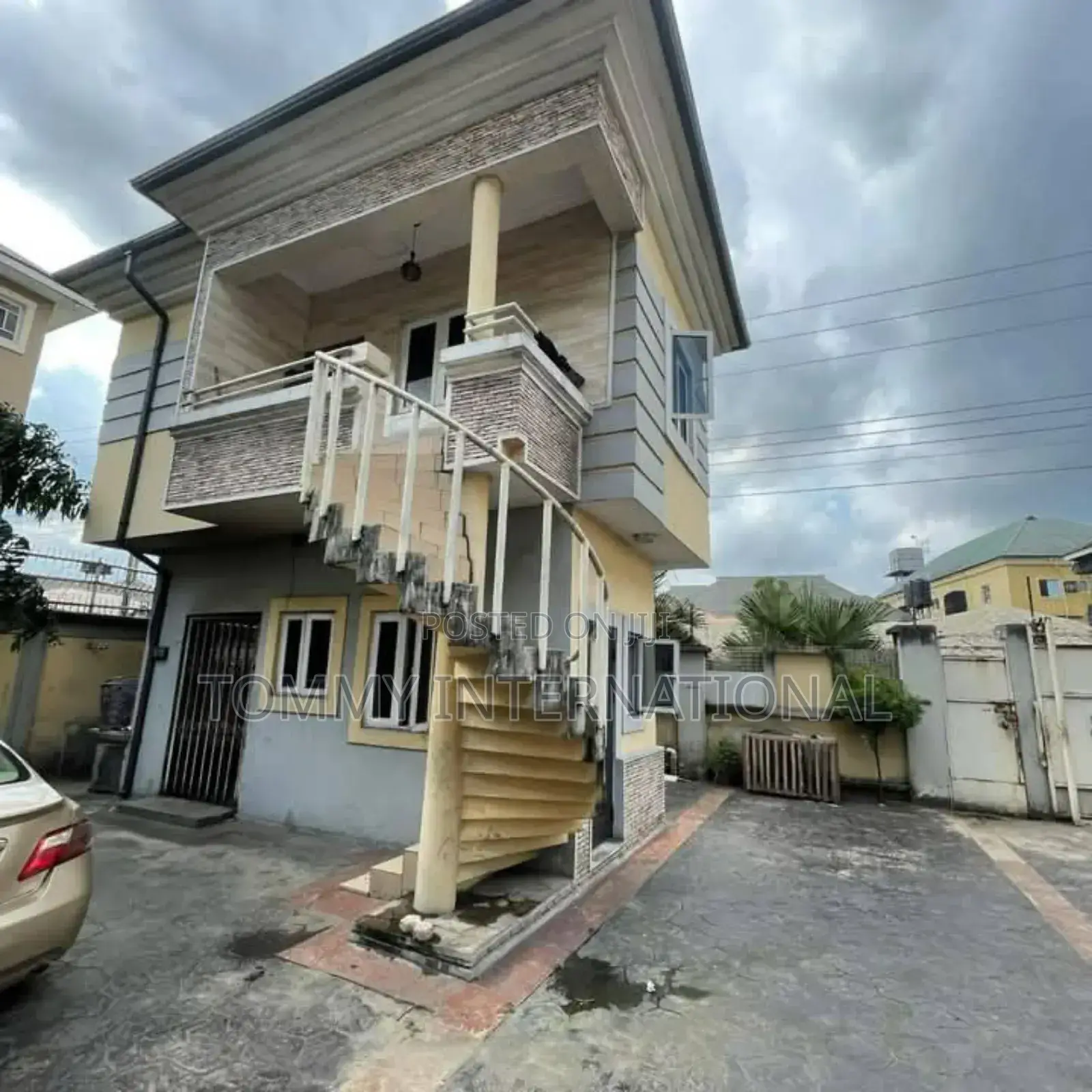 2bdrm Block of Flats in Port-Harcourt for sale in Port-Harcourt