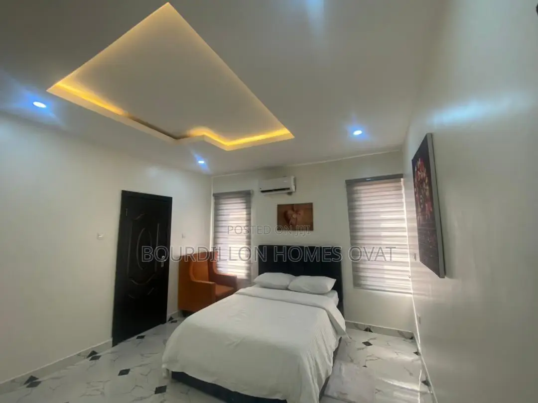 Furnished 1bdrm Apartment in Lekki Phase 1 for sale in Lekki Phase 1