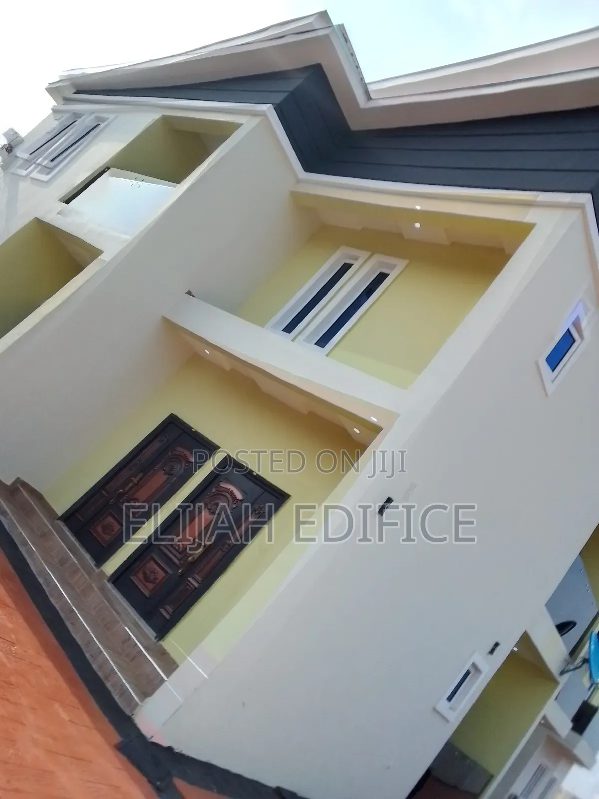 Sweet Service Apartment for Rent Per Day at Ginti, Ikorodu. in Gberigbe