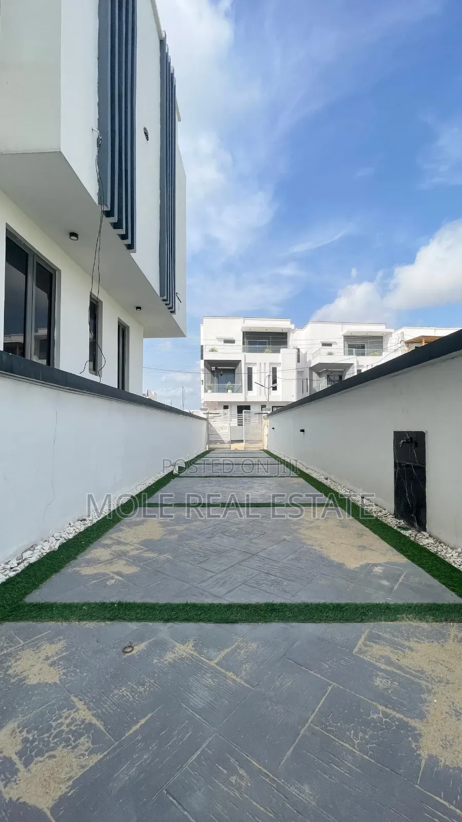 Furnished 3bdrm Block of Flats in Ogba for sale in Ogba