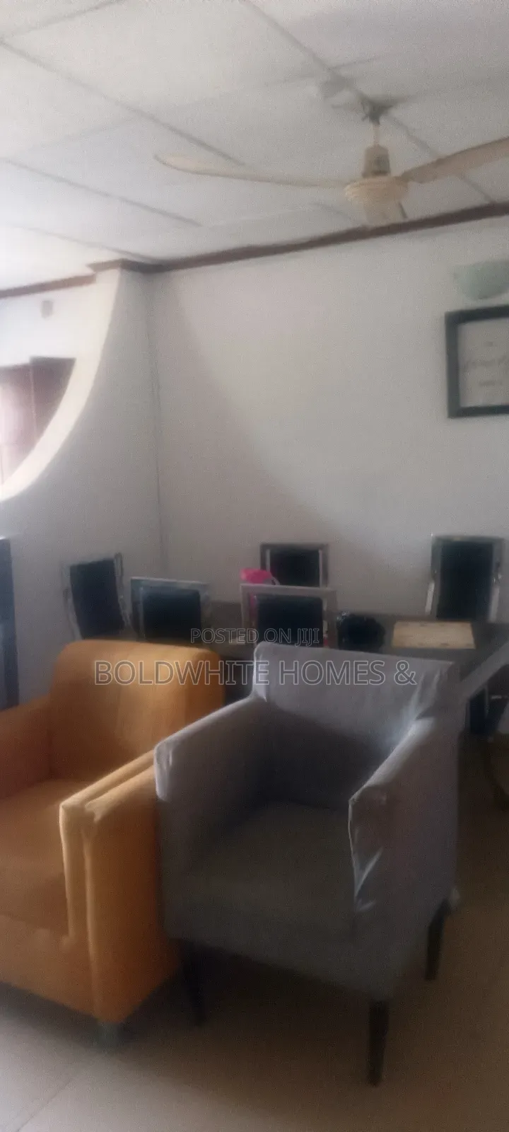 3bedroom Flat Shortlet Apartment in Oke-Ira / Ogba