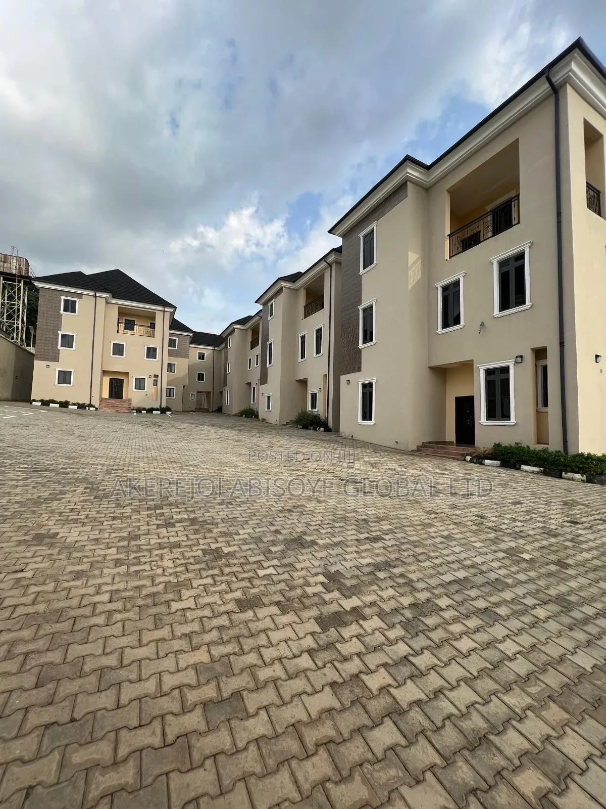 5bdrm Townhouse / Terrace in Asokoro Abuja for rent in Asokoro