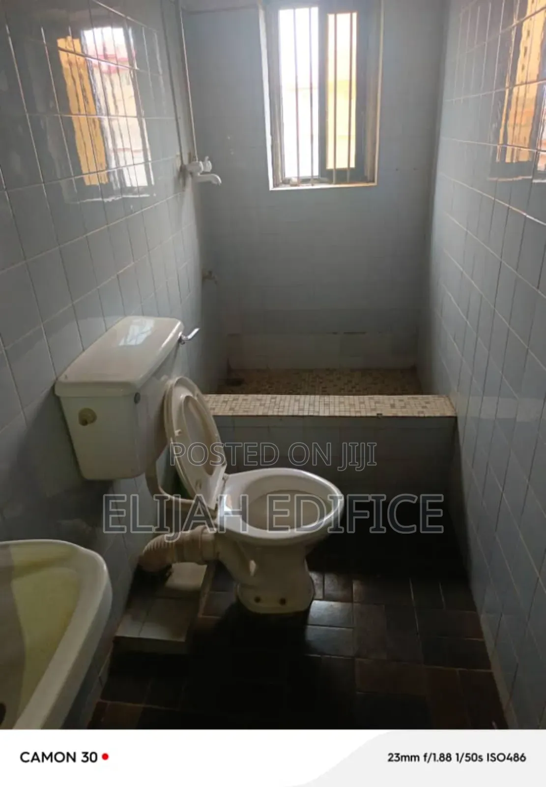 Hotel for Lease at Alakuko 18 Rooms Ensuites + 2 Vip Suites. in Alakuko