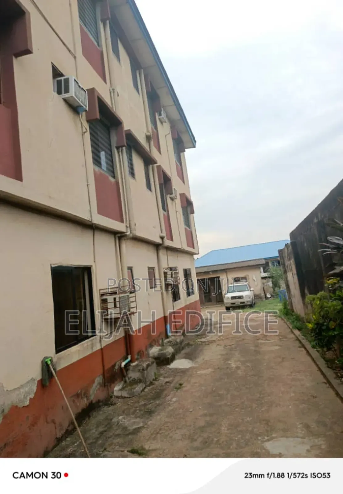 Hotel for Lease at Alakuko 18 Rooms Ensuites + 2 Vip Suites. in Alakuko