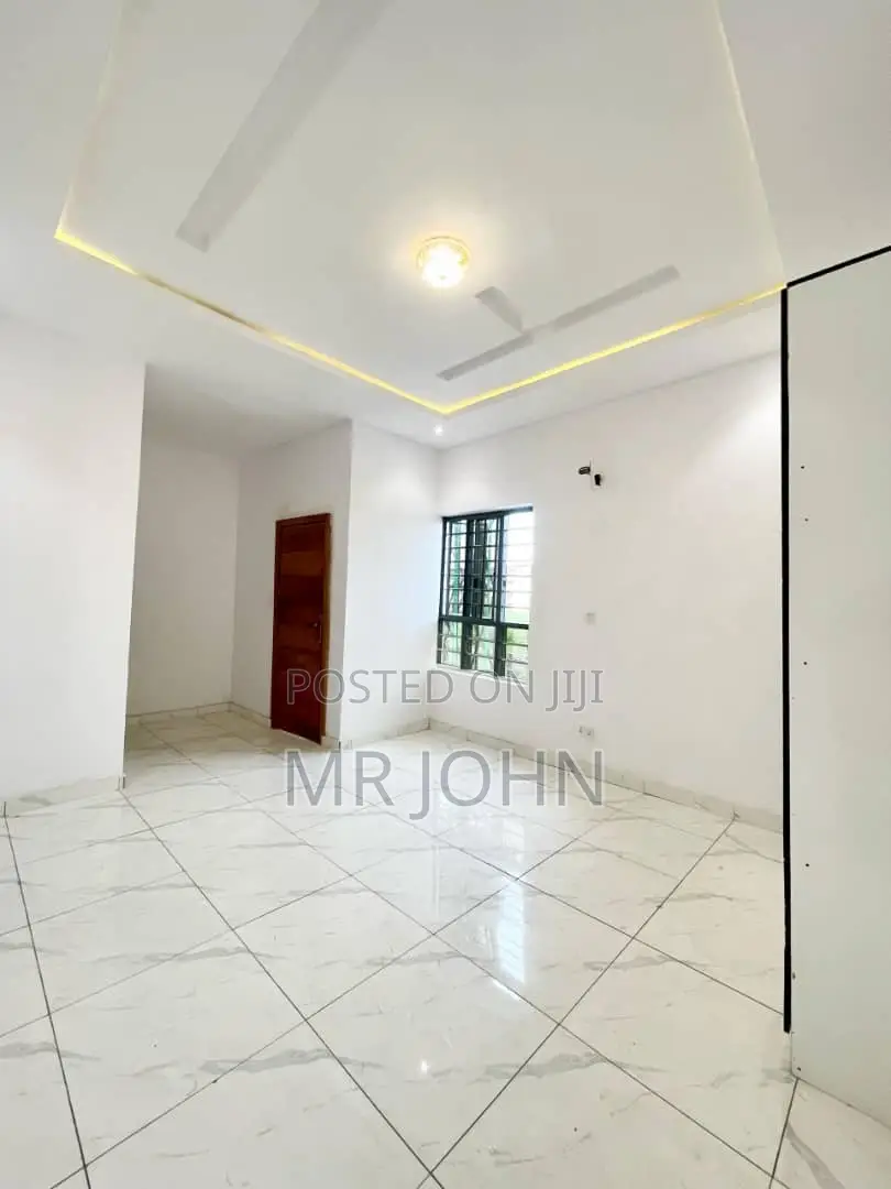3bdrm Duplex in Bj Pr, Lekki for sale in Lekki