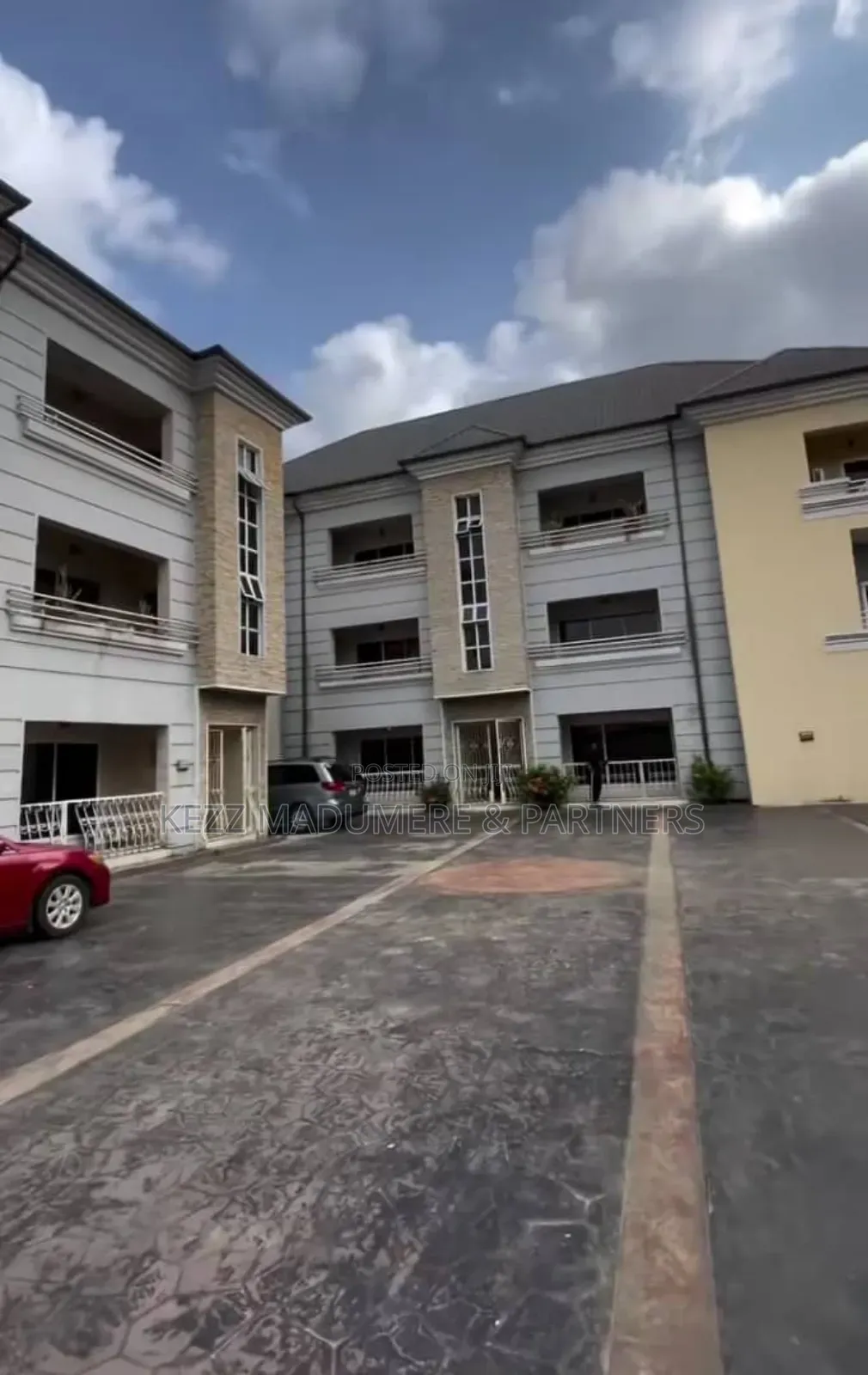 9bdrm Block of Flats in Ada George Port for sale in Port-Harcourt