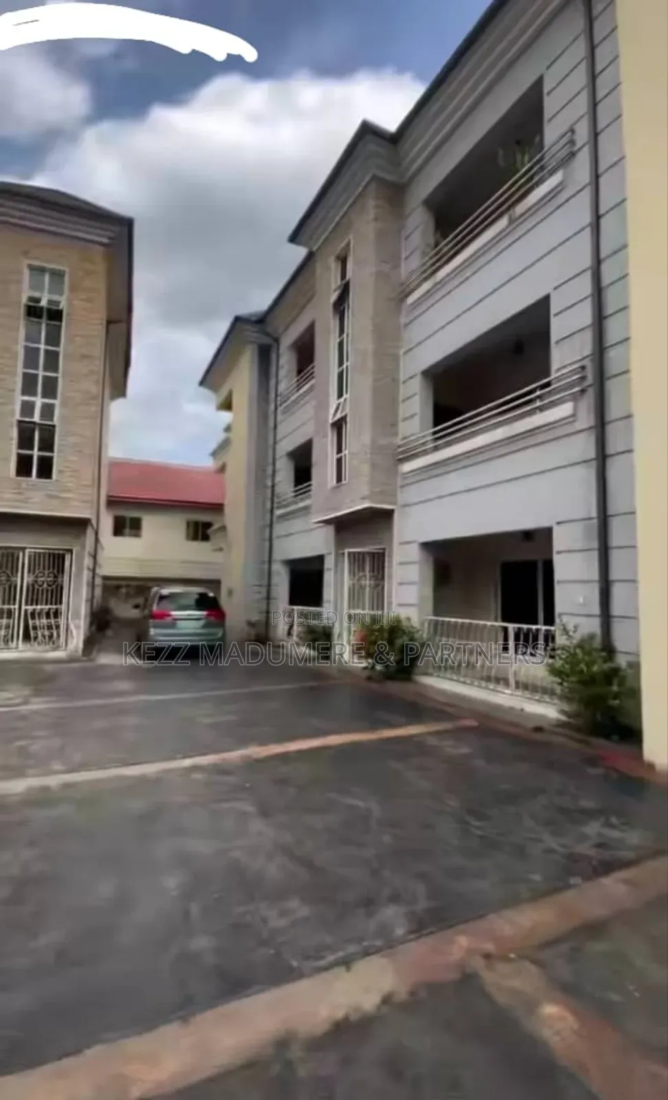 9bdrm Block of Flats in Ada George Port for sale in Port-Harcourt