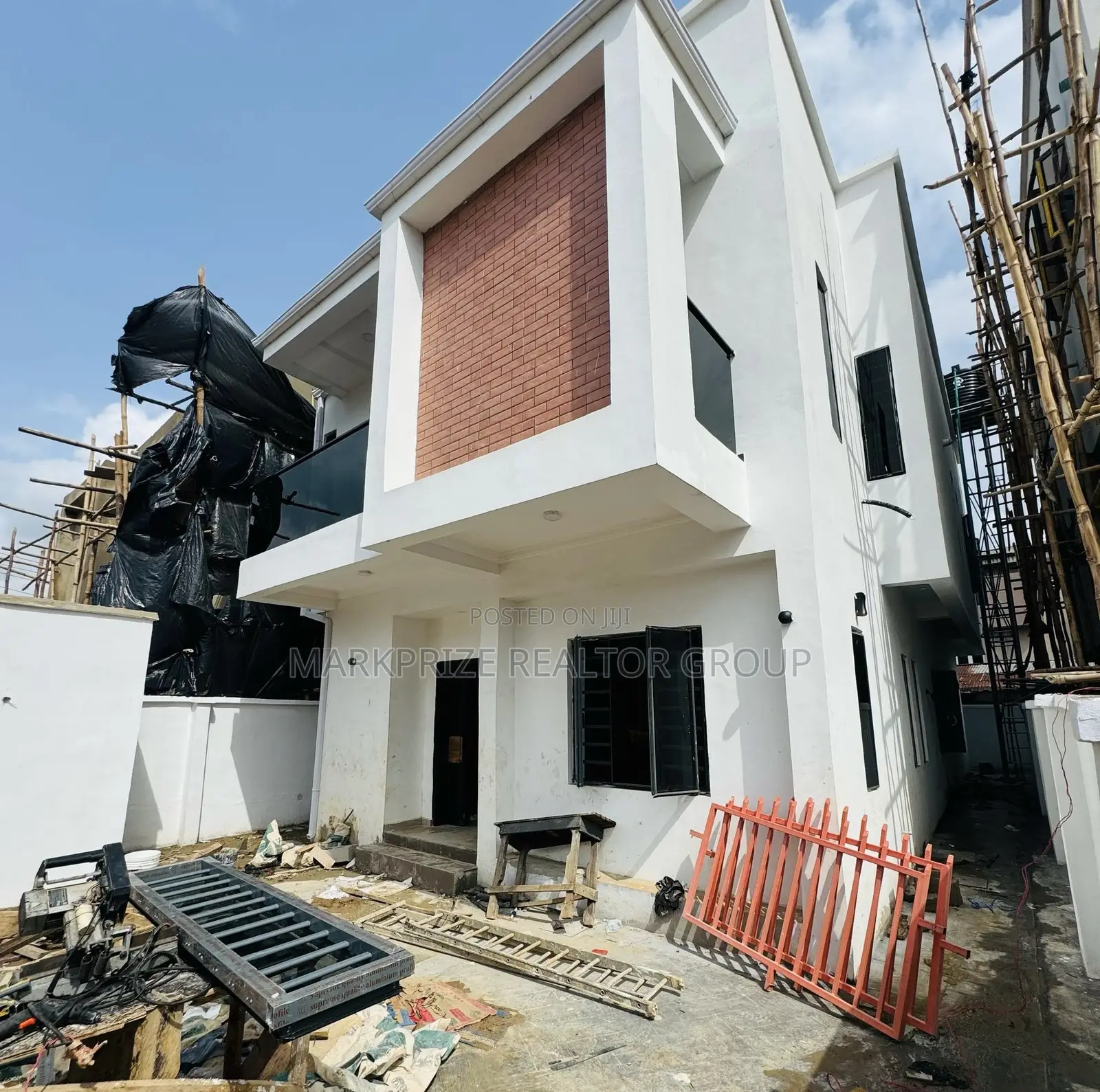 4bdrm Duplex in Opebi Ikeja Lagos for sale in Opebi