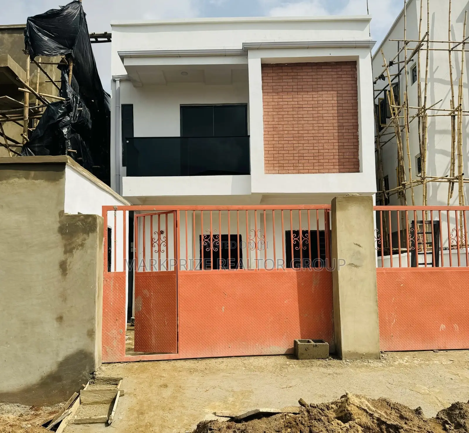 4bdrm Duplex in Opebi Ikeja Lagos for sale in Opebi