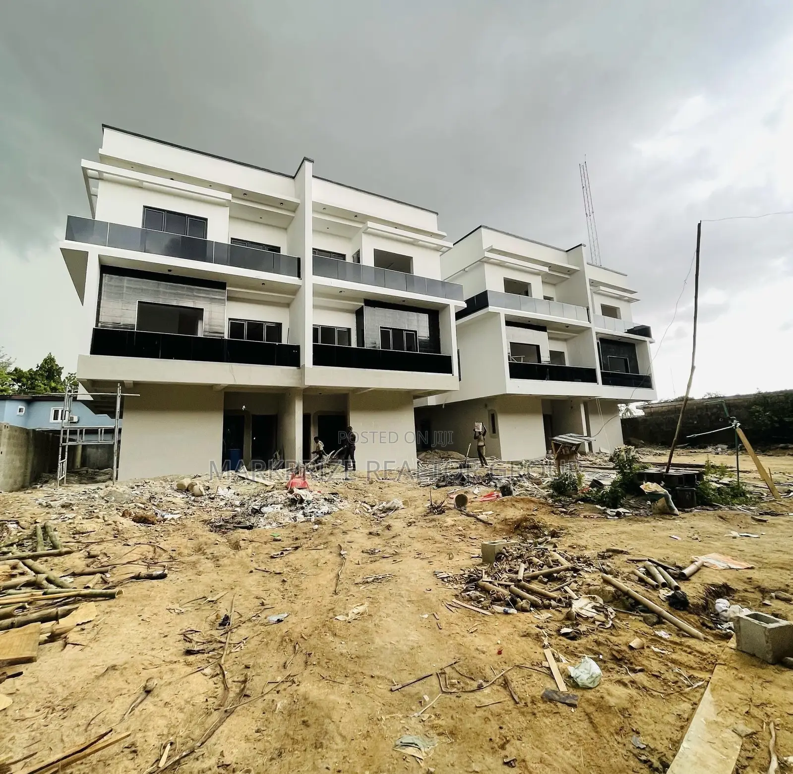 5bdrm Duplex in Ikeja Gra Lagos for sale in Ikeja GRA