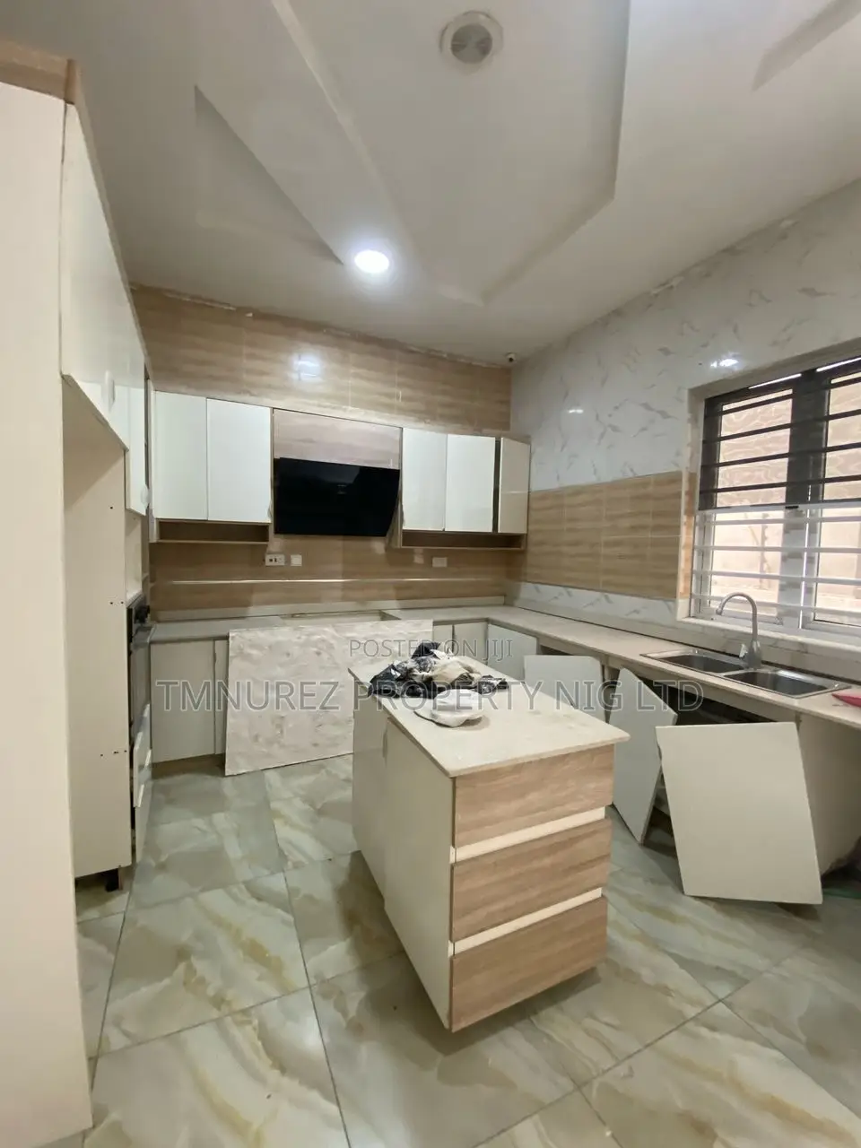 Studio Apartment in Oral Estate, Chevron for rent in Chevron