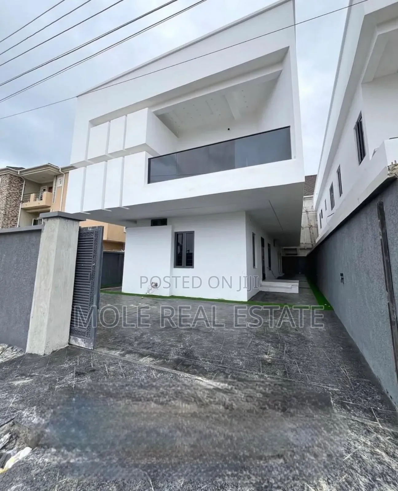Furnished 5bdrm Duplex in Leki, Ologolo for sale in Ologolo