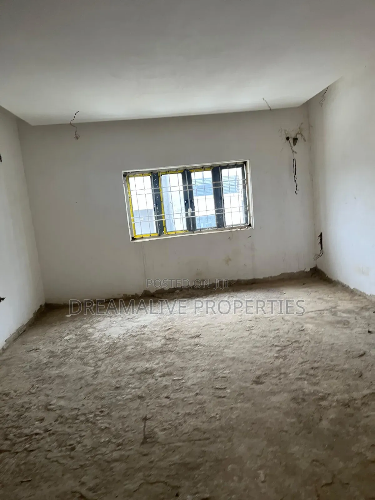 5bdrm Duplex in Jahi for sale in Jahi