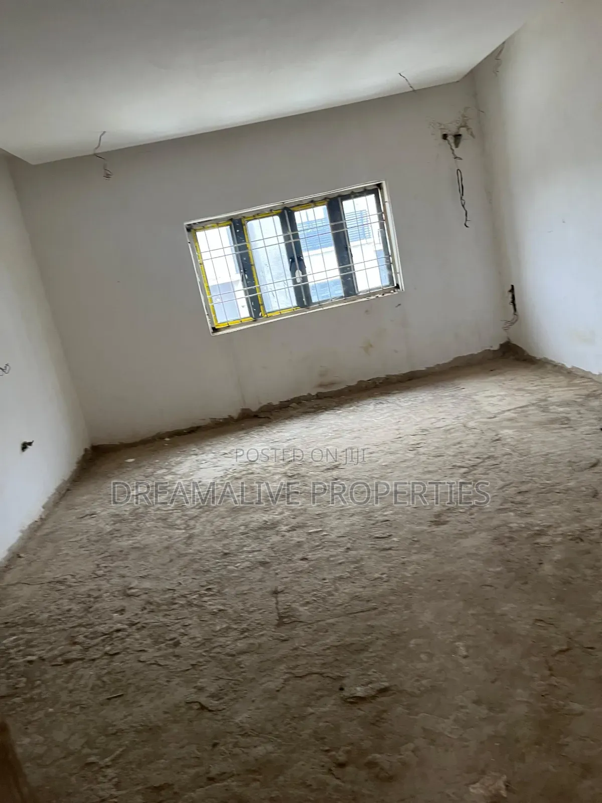 5bdrm Duplex in Jahi for sale in Jahi