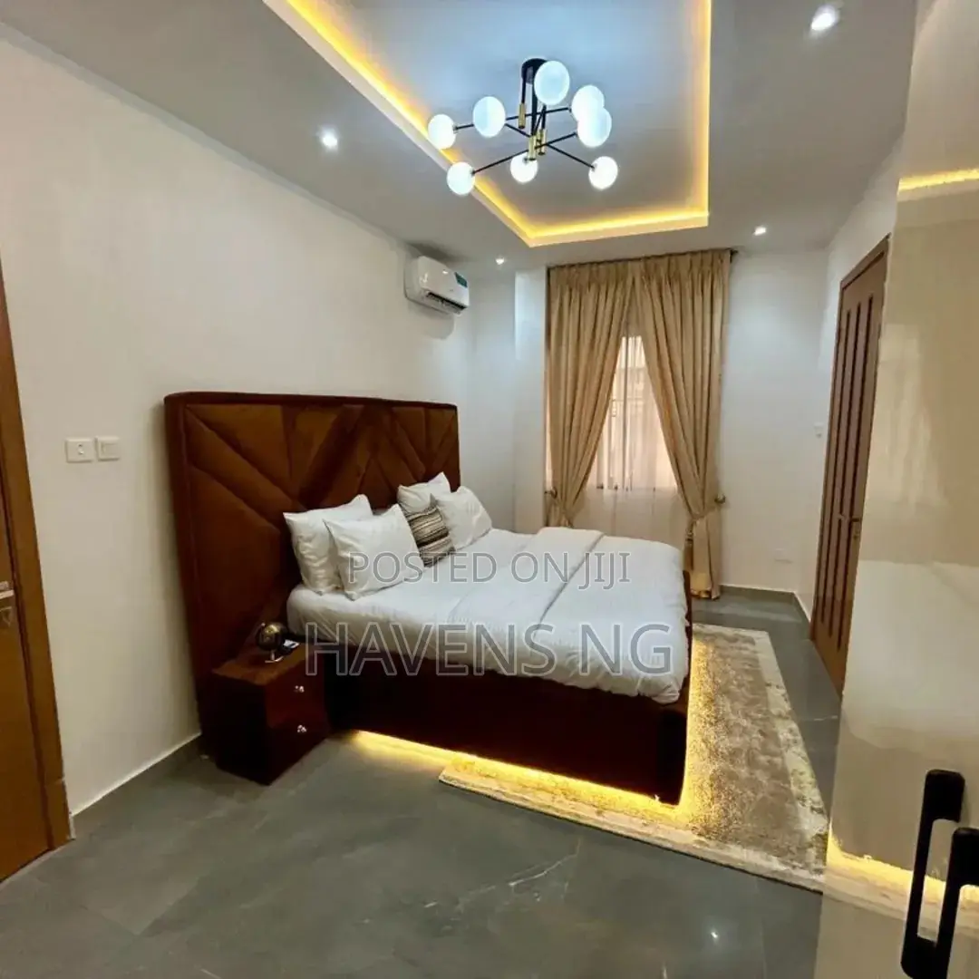 Premium 3-Bedroom Fully Furnished Shortlet Apartment in Lekki Phase 1