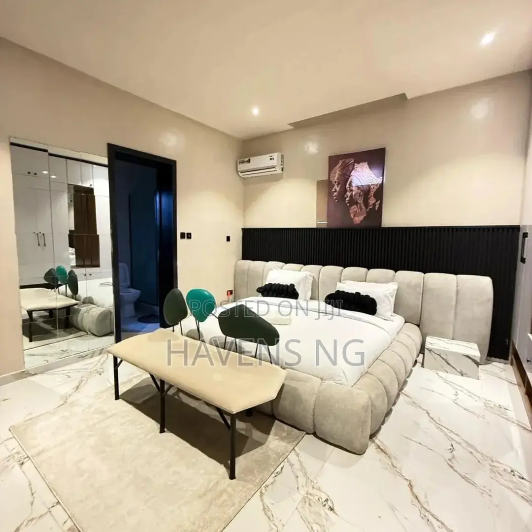 3-Bedroom Penthouse With Private Cinema and Pool in Awe