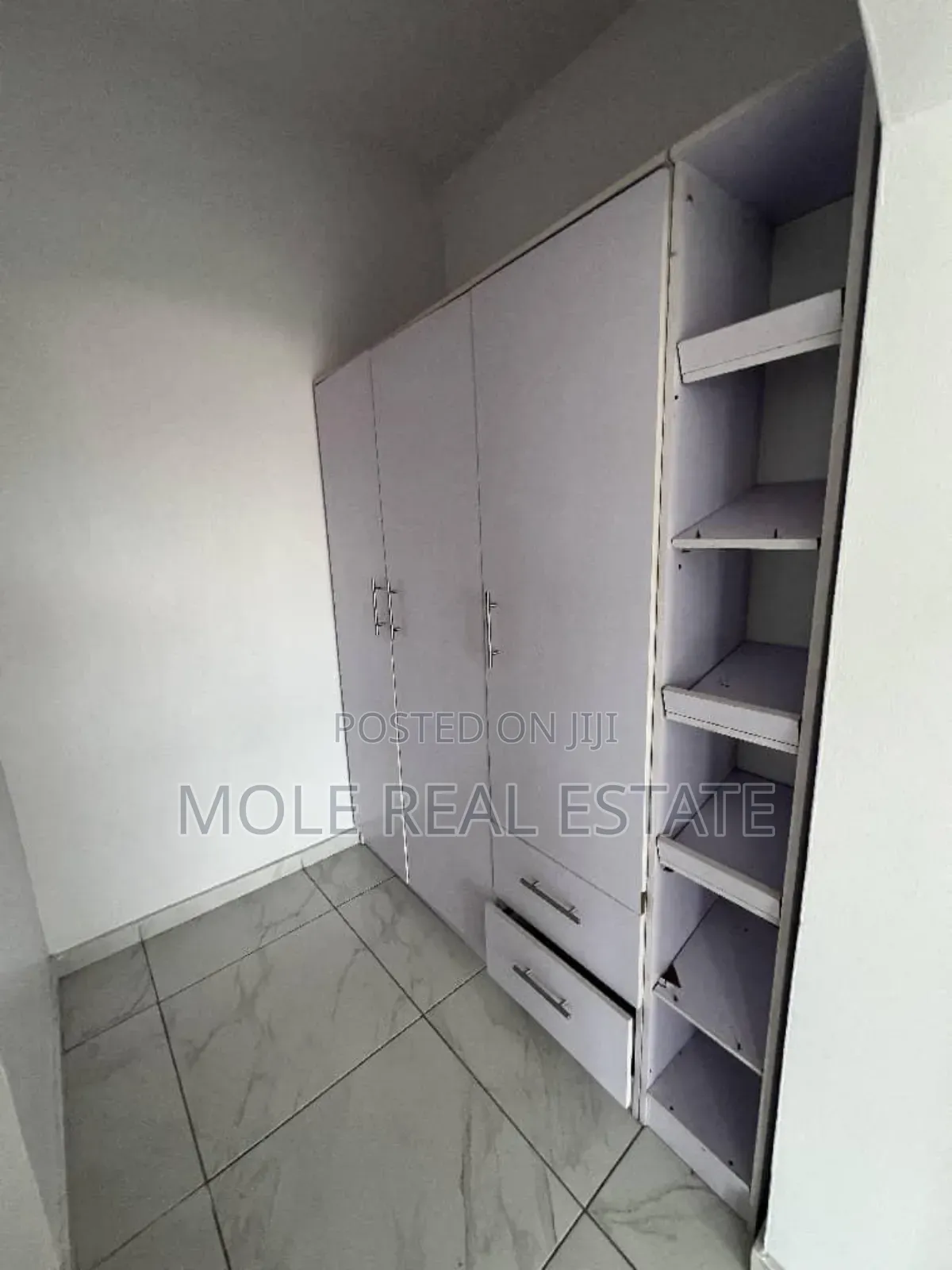 9bdrm Duplex in Egbeda for sale in Egbeda / Egbeda
