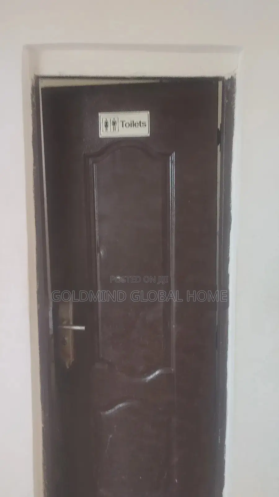 Shop Space in Gwarinpa Ground Floor for Sale in Life Camp