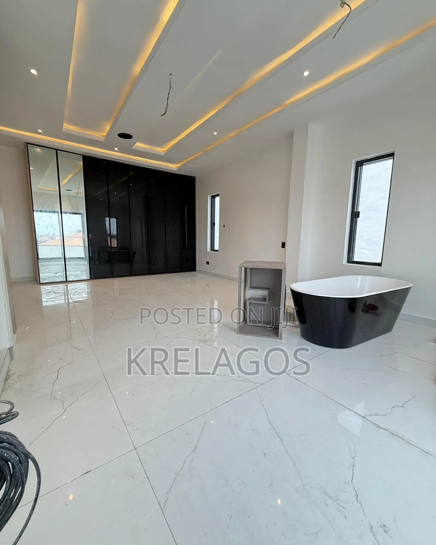 4bdrm Duplex in Lekki Phase 1 for sale in Lekki Phase 1