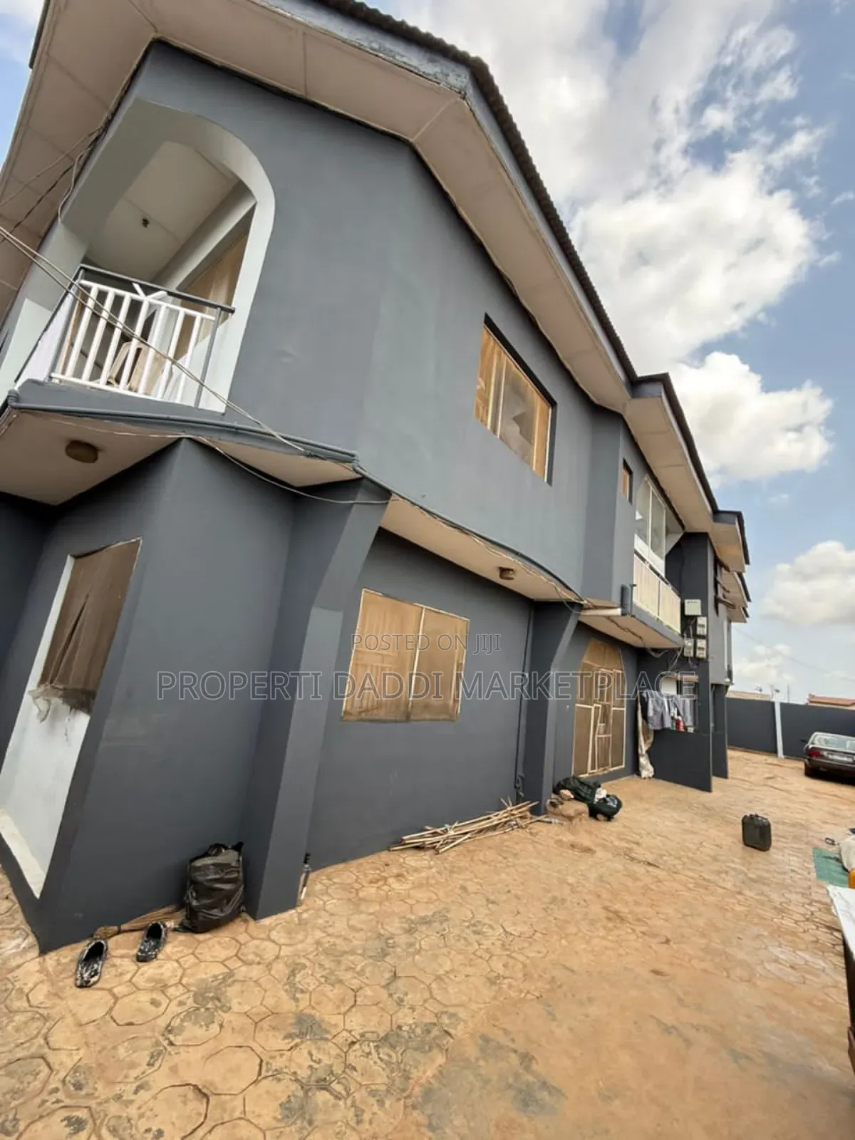 12bdrm Block of Flats in Egbeda for sale in Egbeda