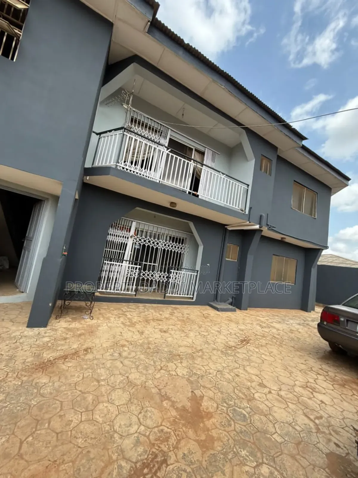 12bdrm Block of Flats in Egbeda for sale in Egbeda