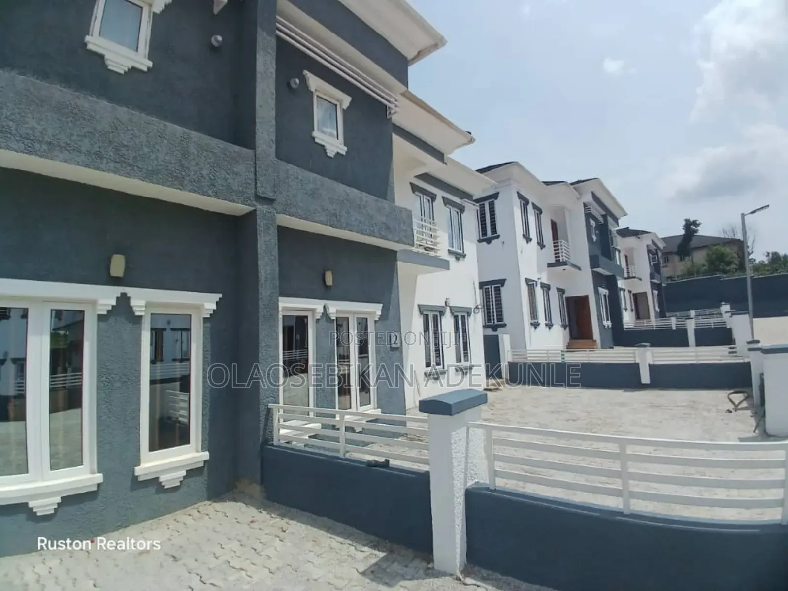 4bdrm Duplex in Jericho Gra, Ibadan for sale in Ibadan