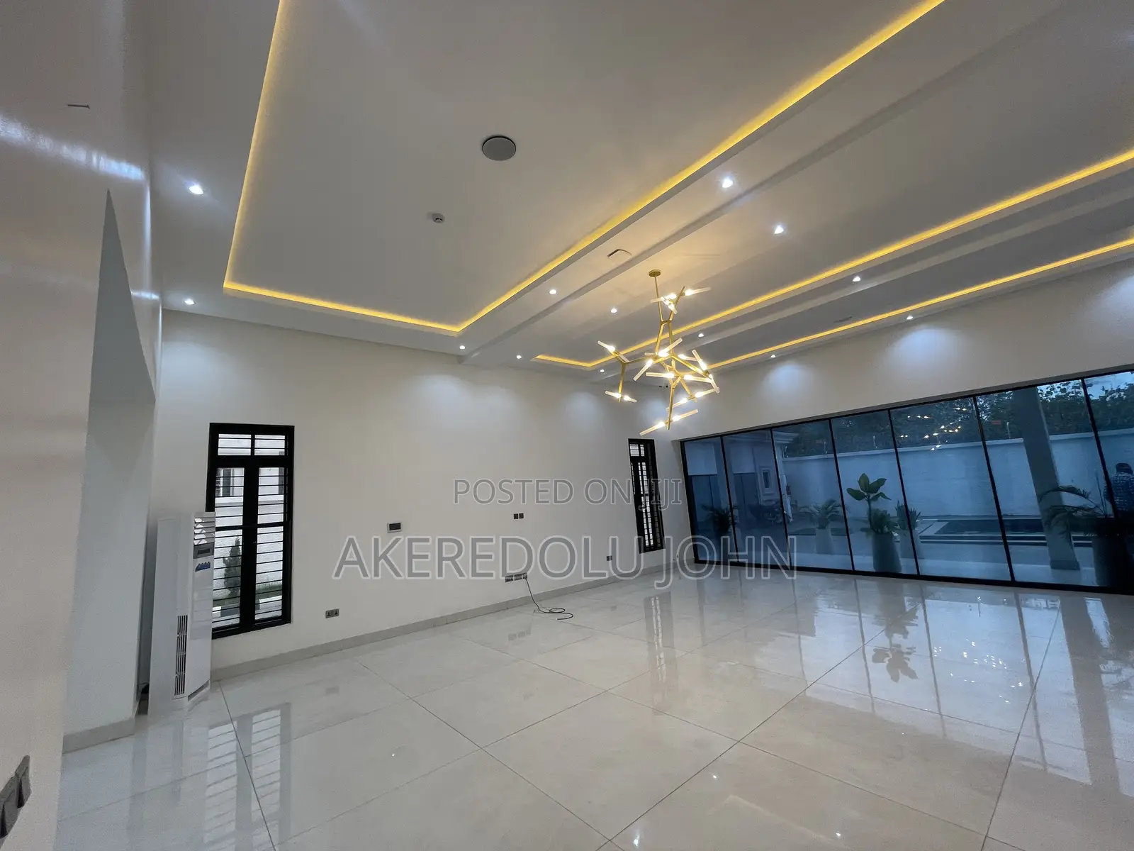 8bdrm Duplex in Guzape District for sale in Guzape District