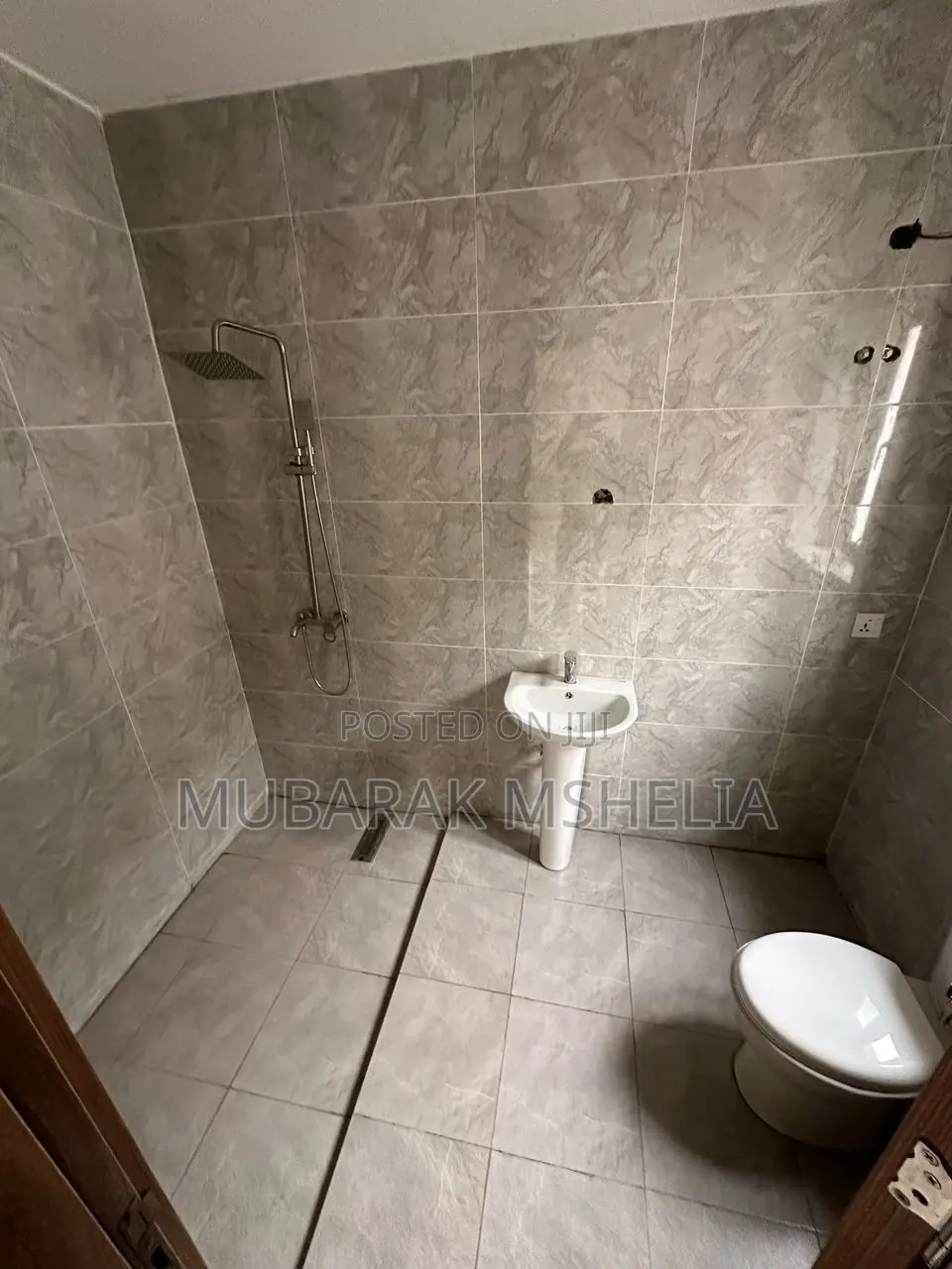 4bdrm Duplex in Gwarinpa for sale in Gwarinpa
